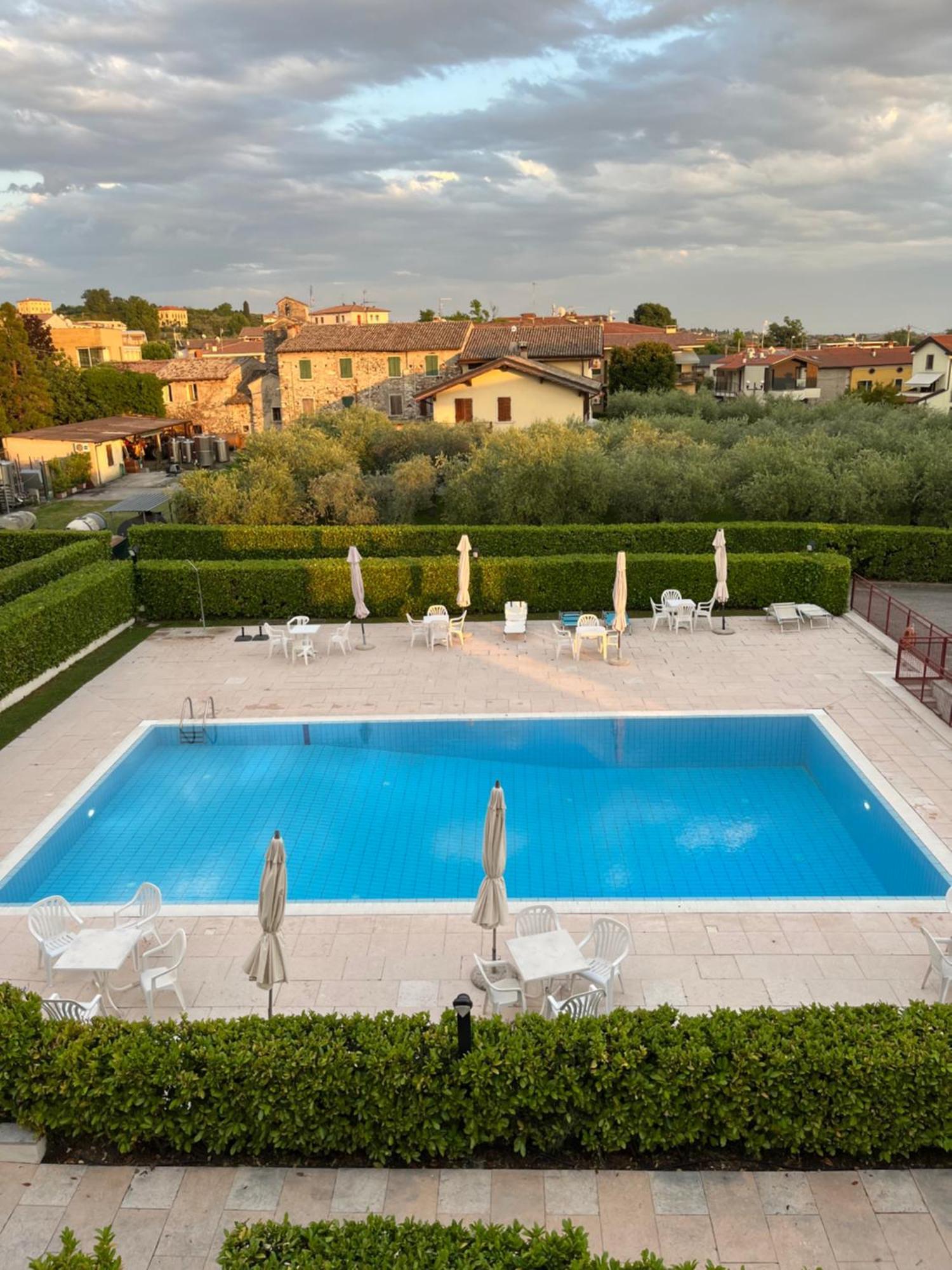 Apartment Mavi Bardolino Exteriör bild