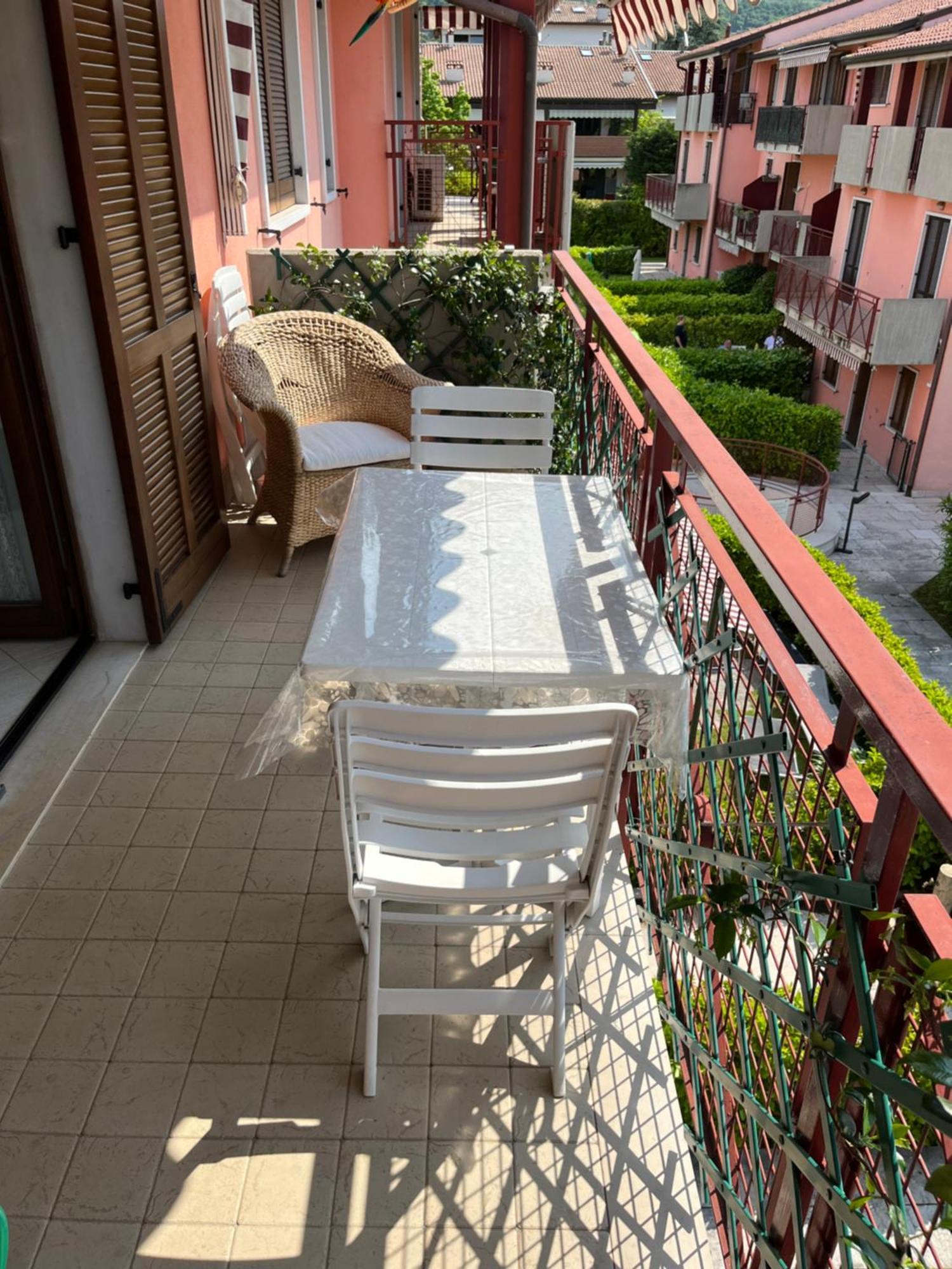 Apartment Mavi Bardolino Exteriör bild